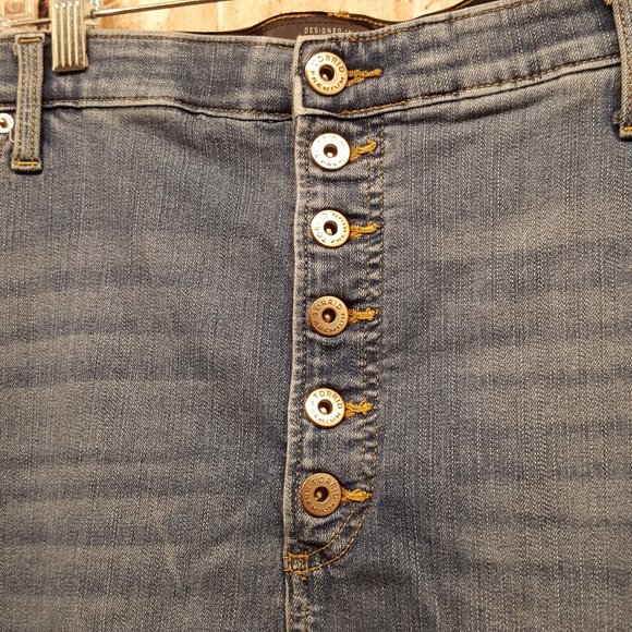 Torrid Jeans Premium Sky High Skinny with Button Fly Size 30 XT - Picture 3 of 16